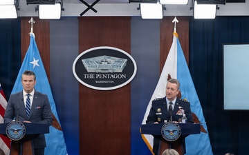 SW, CJCS Conduct Pentagon Press Briefing