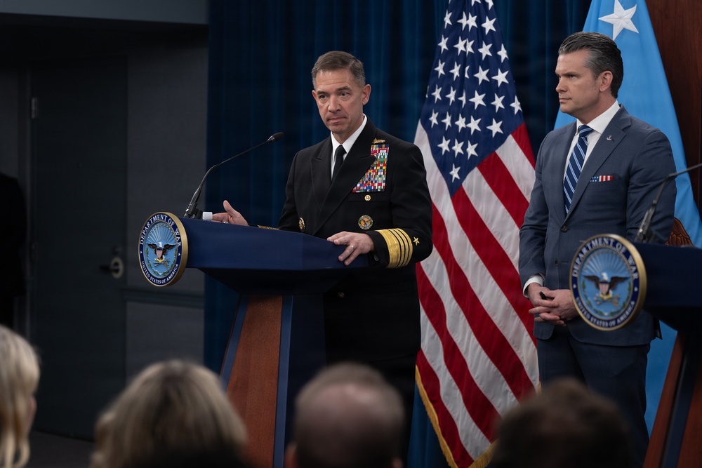 SW, CJCS Conduct Pentagon Press Briefing