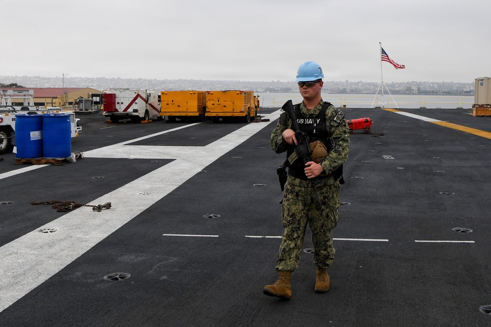 USS Carl Vinson (CVN 70) conducts routine operations