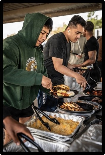 1AD Band Performs for Blackhawk Troopers