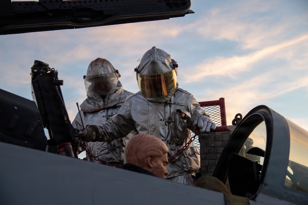 USS Carl Vinson (CVN 70) conducts aircraft firefighting drill