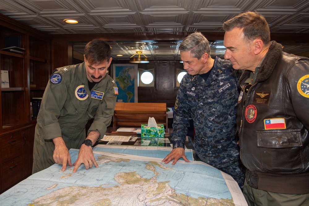 Chilean Delegation Visits USS Nimitz