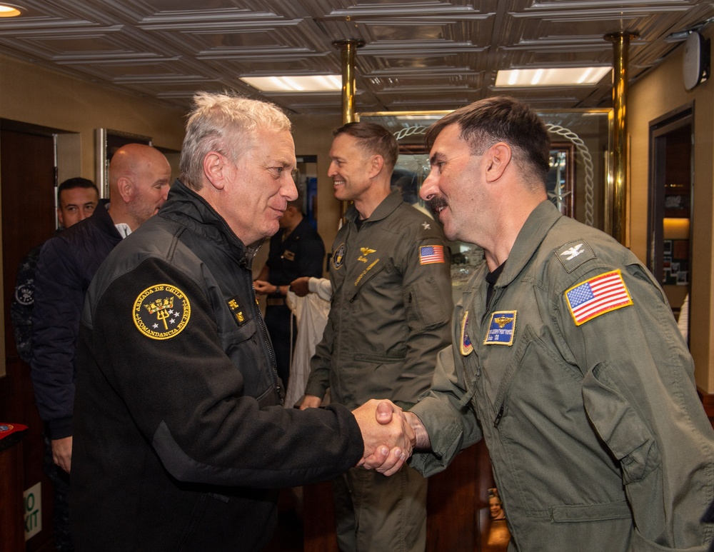 Chilean Delegation Visits USS Nimitz