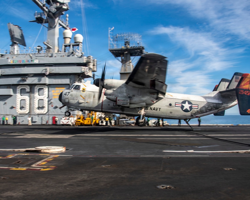 Chilean Delegation Visits USS Nimitz