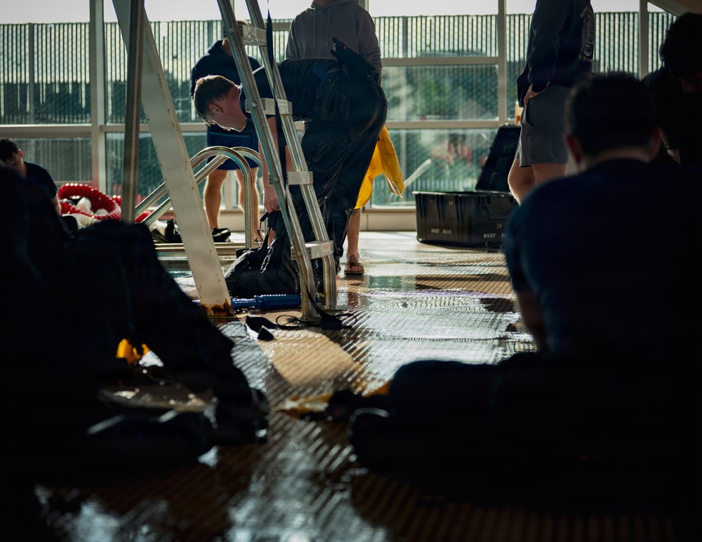 MSST San Francisco conducts water survival training