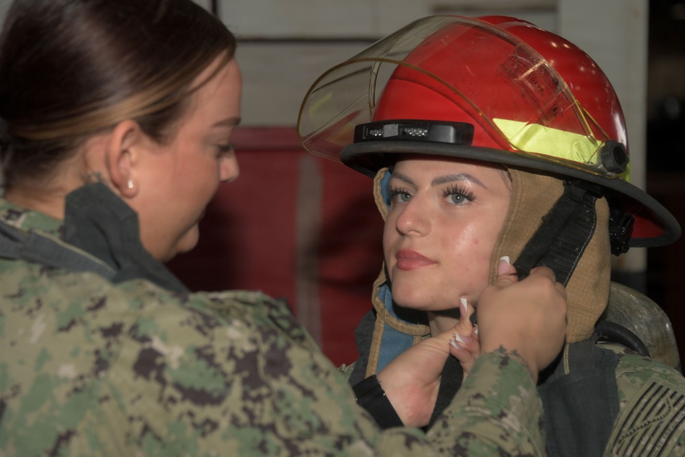 USS Carl Vinson (CVN 70) conducts routine operations