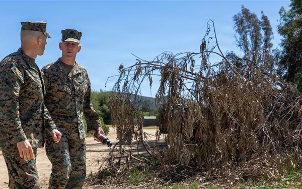 I MEF leaders observe SADOC students fly Neros Archer FPV drone