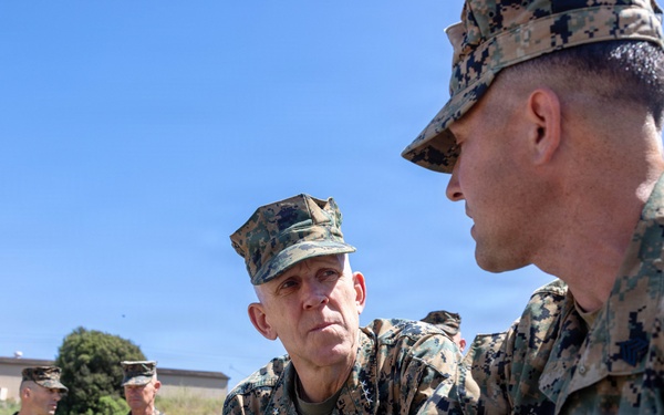 I MEF leaders observe SADOC students fly Neros Archer FPV drone