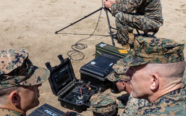 I MEF leaders observe SADOC students fly Neros Archer FPV drone
