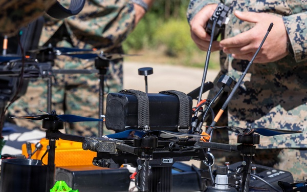 I MEF leaders observe SADOC students fly Neros Archer FPV drone
