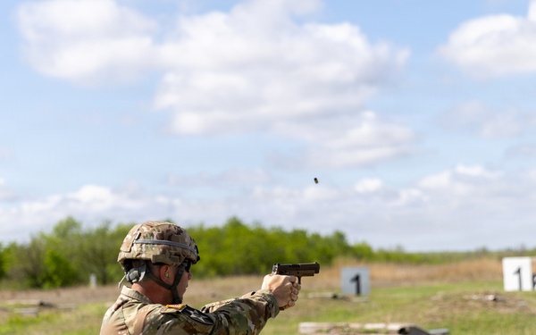 451st Expeditionary Sustainment Command Soldiers Complete M17 Range
