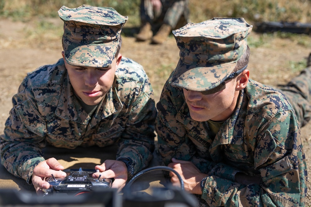 I MEF leaders observe Small Attack Drone Operator Course students fly Neros Archer FPV drone