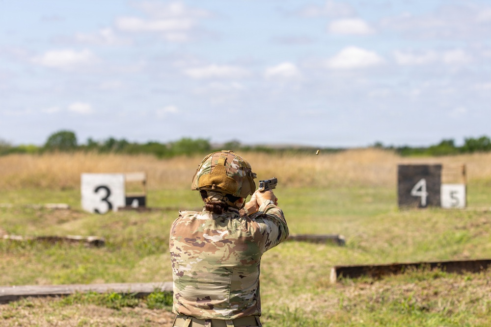 451st Expeditionary Sustainment Command Soldiers Complete M17 Range