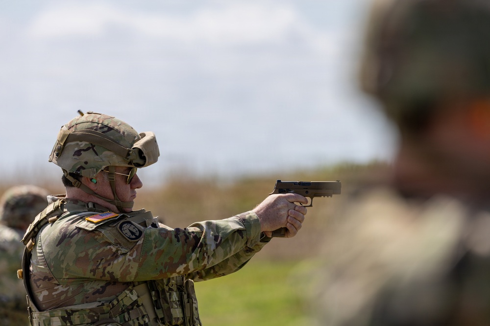 451st Expeditionary Sustainment Command Soldiers Complete M17 Range