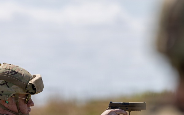 451st Expeditionary Sustainment Command Soldiers Complete M17 Range