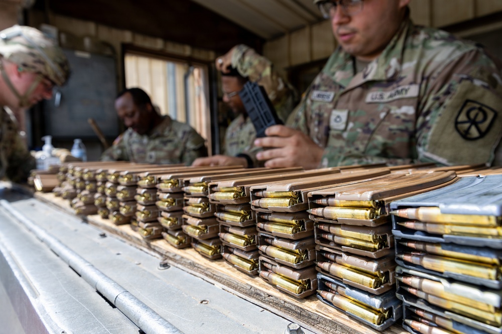 451st Expeditionary Sustainment Command Soldiers Complete M4 Range