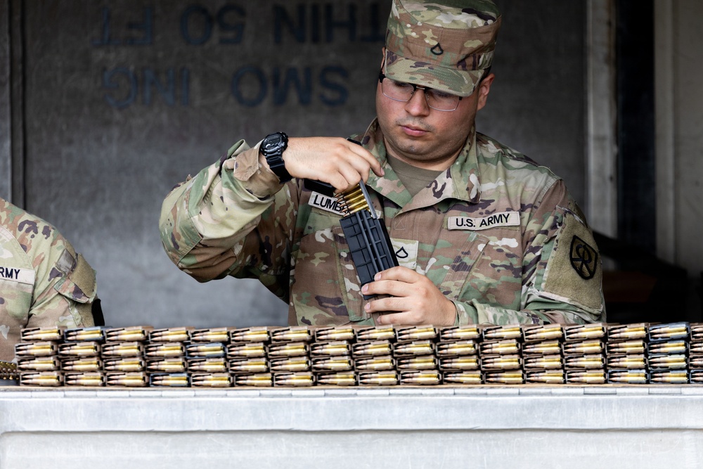 451st Expeditionary Sustainment Command Soldiers Complete M4 Range