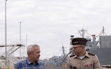 USTRANSCOM Deputy Commander Visits 8th TSC LSV