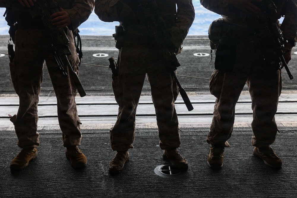 11th MEU Marines Conduct Quick Reaction Force Drill Aboard USS Boxer