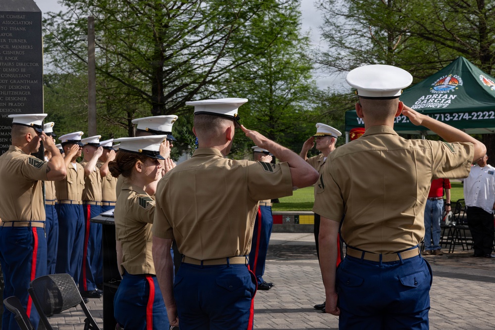 U.S. Marines with MWSS-272 host a wreath-laying ceremony
