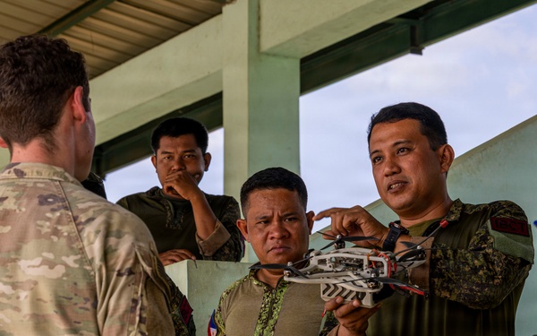 U.S. Army Conducts Drone Training with Philippines Partners
