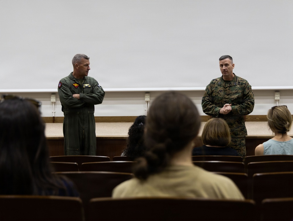 1st MAW leadership shows appreciation for VMFA-121 spouses
