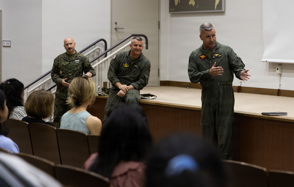 1st MAW leadership shows appreciation for VMFA-121 spouses