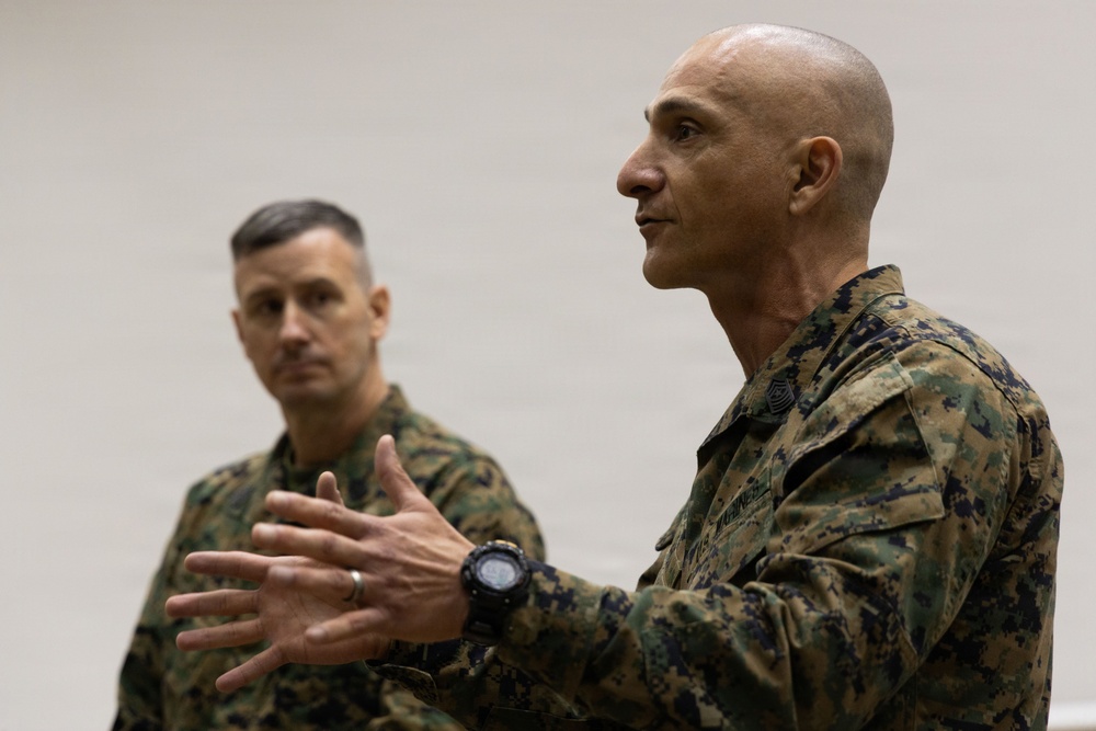 1st MAW leadership shows appreciation for VMFA-121 spouses