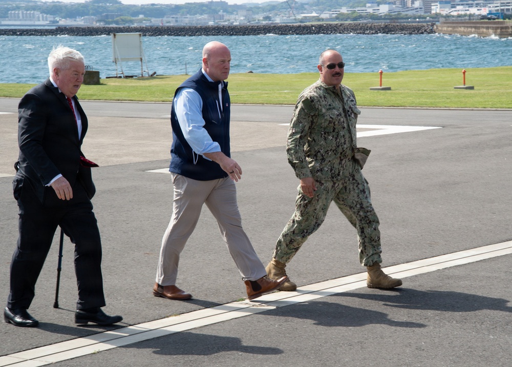 Ambassador to Japan George Glass Visits CFAY