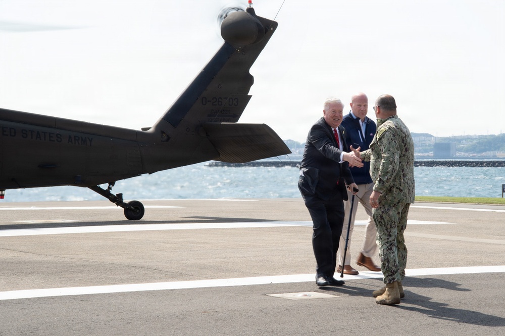 Ambassador to Japan George Glass Visits CFAY