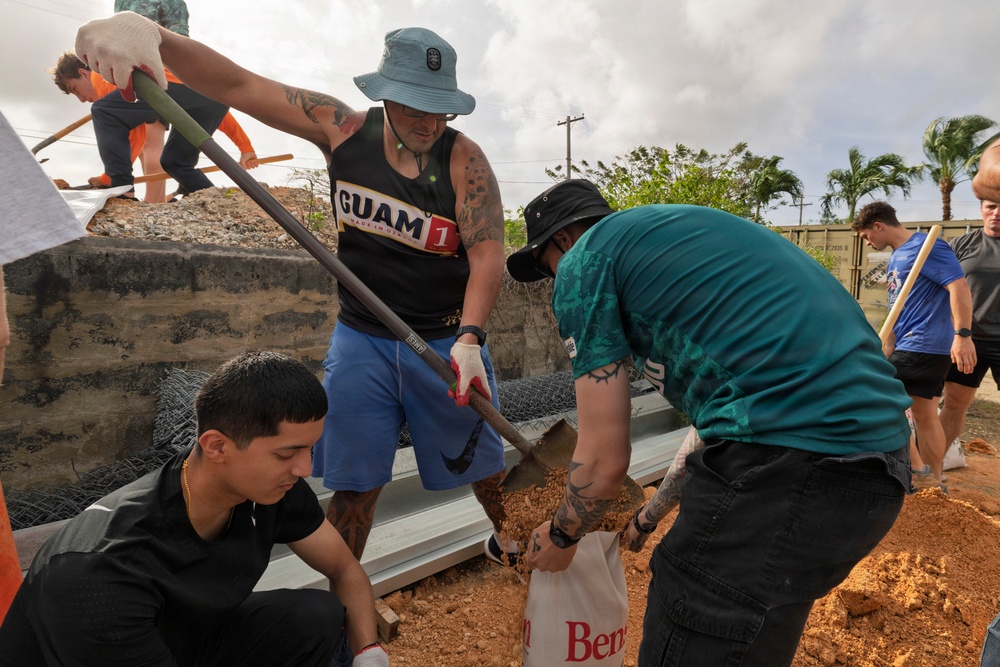 Service members prepare for Super Typhoon Sinlaku