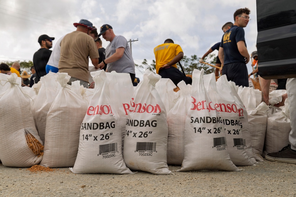 Service members prepare for Super Typhoon Sinlaku