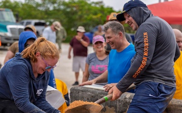Service members prepare for Super Typhoon Sinlaku