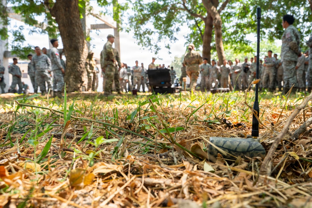 736 SFS - Philippine Air Force Conduct SME exchange