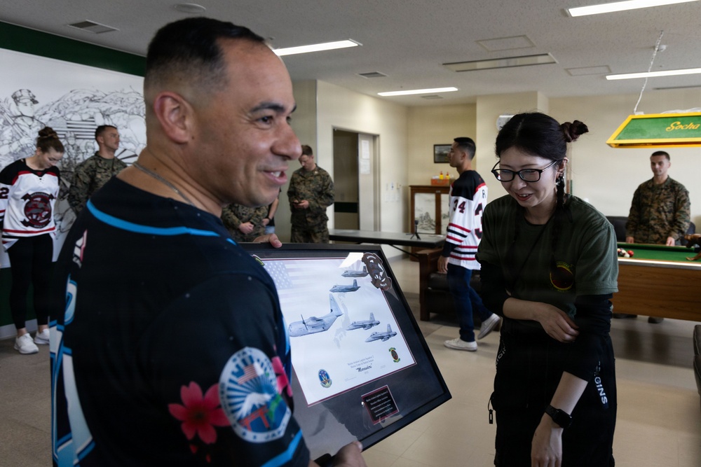 MALS-12 hosts live manga drawing event