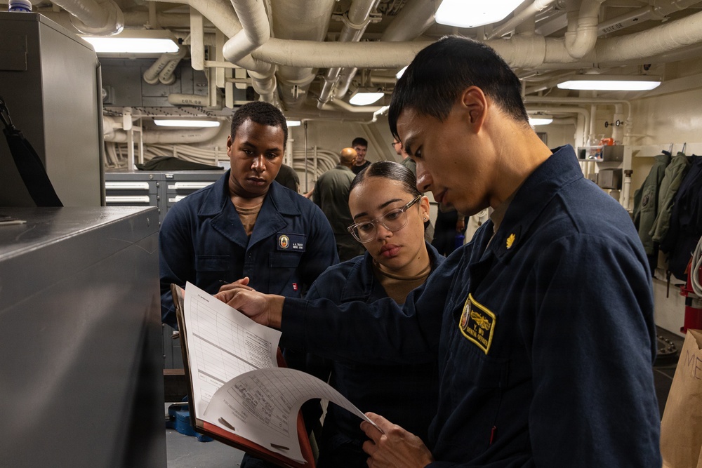 USS Portland Sailors and Marines Conduct Routine Operations