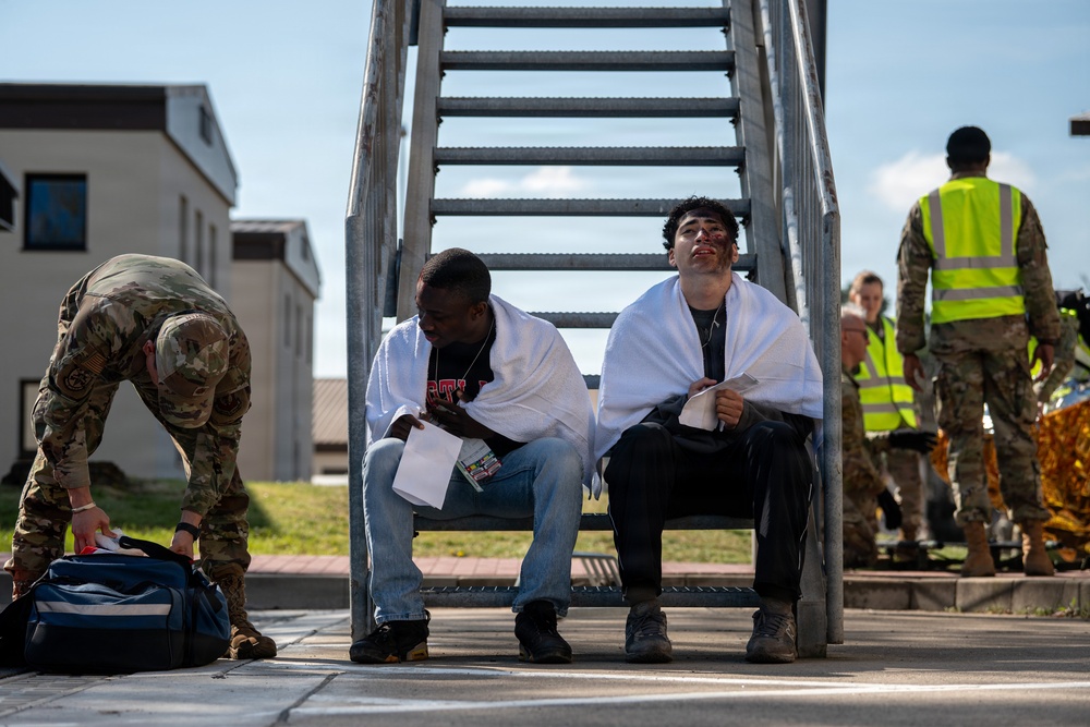 86th MDG conduct a MASCAL joint exercise