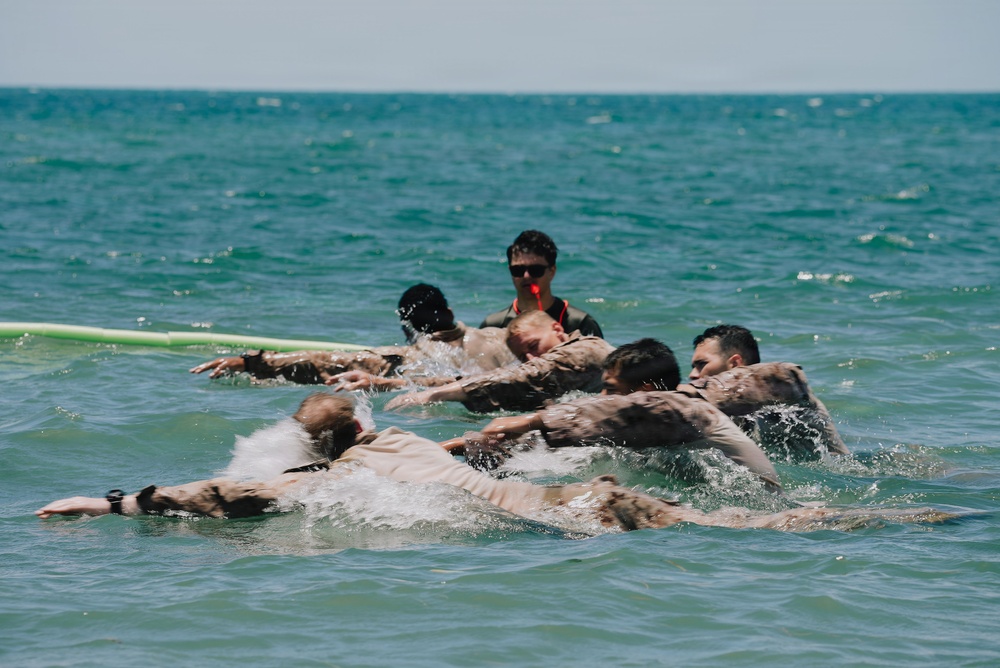 22nd MEU (SOC) | India Co. Open Water Swim Training
