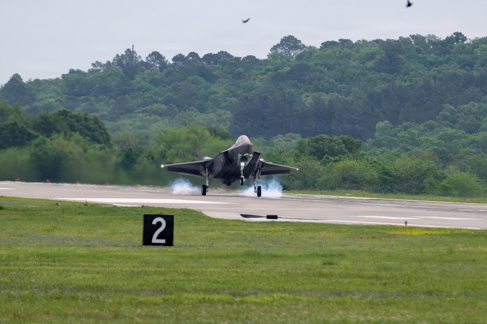 Finnish pilot completes first F-35 training flight at Ebbing ANGB