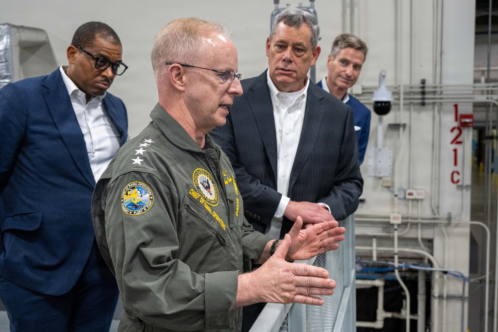 CNO tours Lockheed Martin F-35 facility