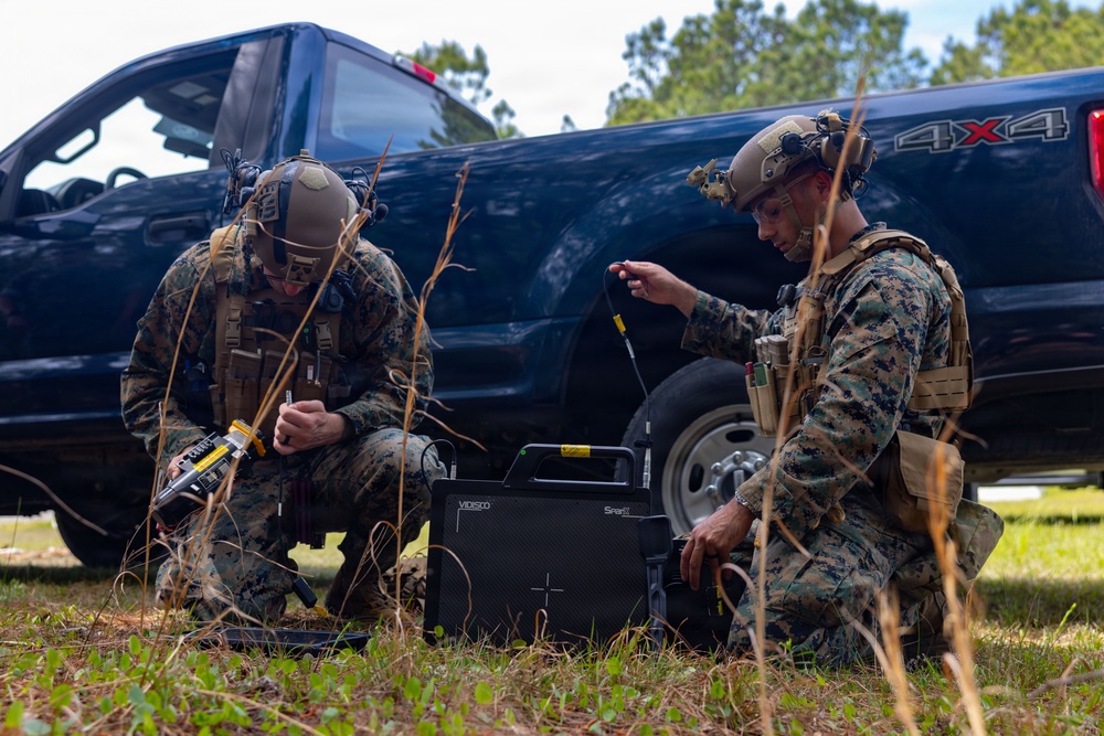 2nd Marine Logistics Group Participates in USMC EOD Team of the Year Competition
