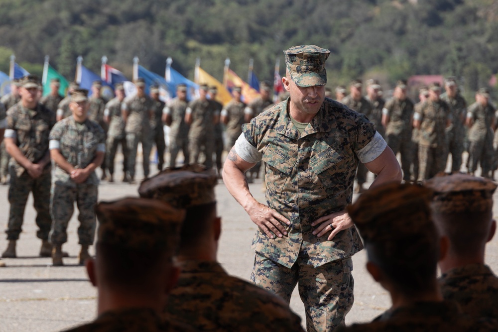 1st Marines hold relief, appointment ceremony