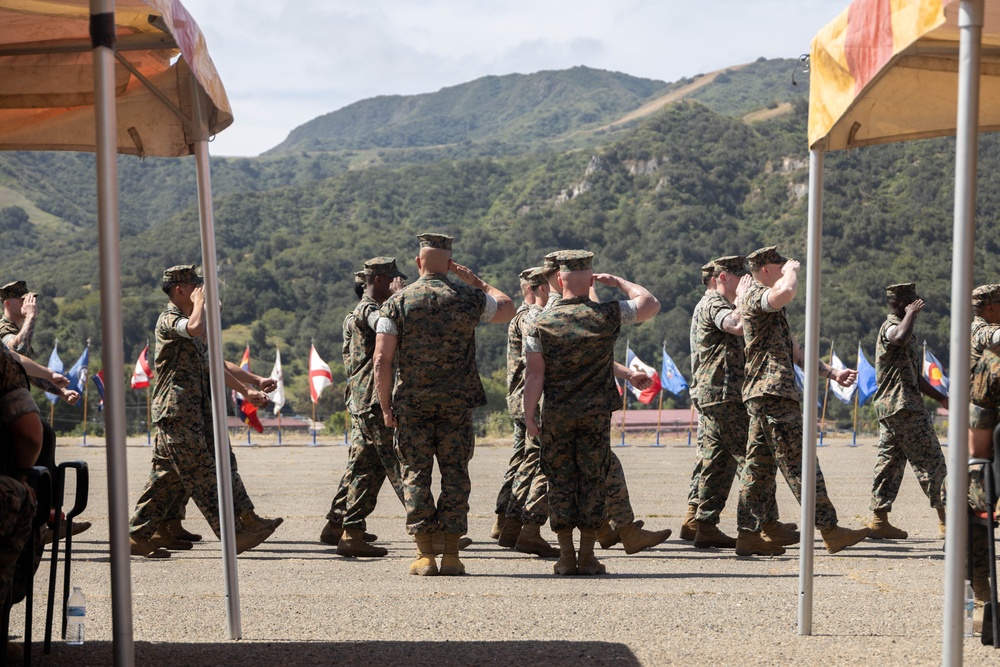 1st Marines hold relief, appointment ceremony