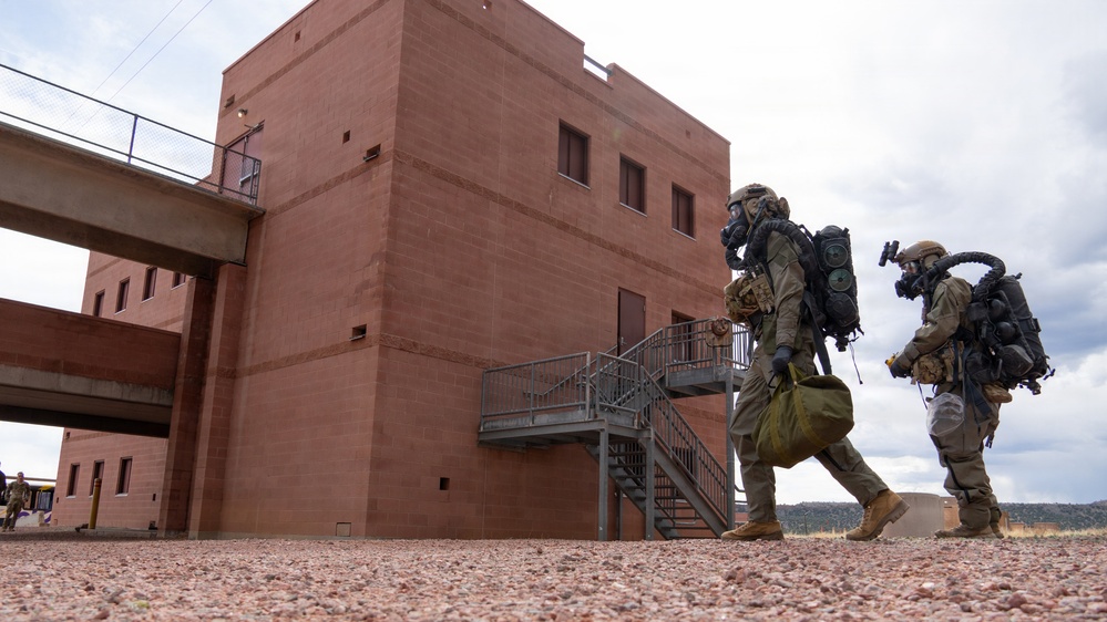 82nd Chemical Company, 10th Special Forces Group (Airborne) training