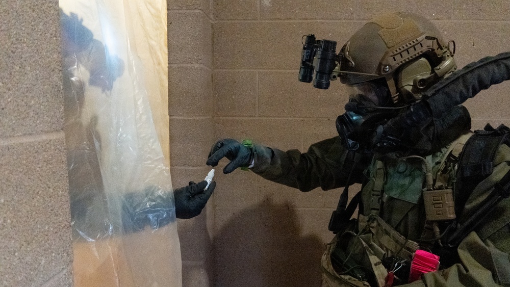 82nd Chemical Company, 10th Special Forces Group (Airborne) training