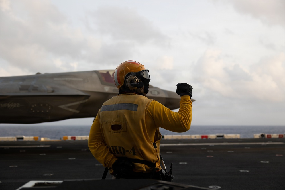 11th MEU Marines Conduct F-35B Flight Operations Aboard USS Boxer