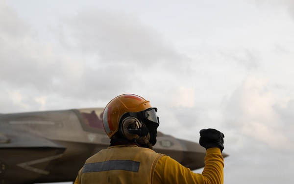 11th MEU Marines Conduct F-35B Flight Operations Aboard USS Boxer