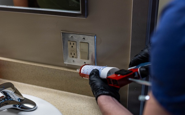 Special Assistant to CMC visits 1st Bn., 11th Marines during Operation Clean Sweep IV