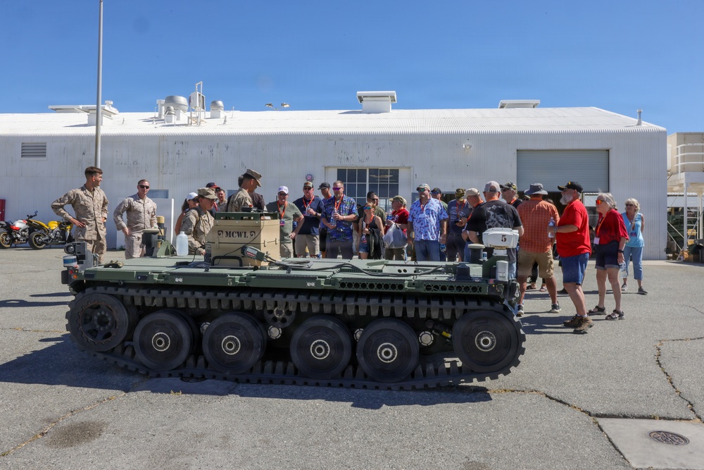 3d Light Armored Reconnaissance Battalion Hosts Alumni Event