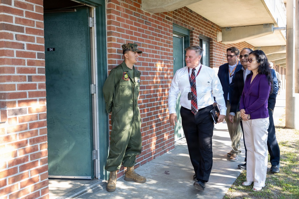 Marine Corps Senior Executive Forum Tours MCAS New River